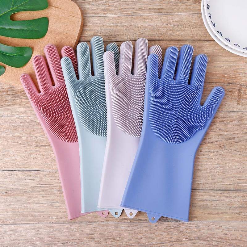 Plastic gloves shop for washing dishes